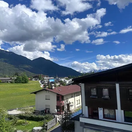 Апартаменти Wanderlust By Monicare *